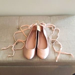 NWT!!! American Eagle Blush Pink Satin Ballet Flats with Velvet Ribbon Size 9.5